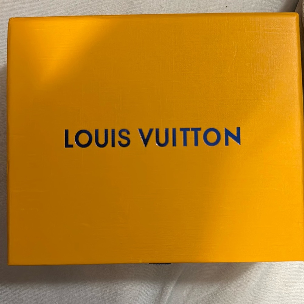 Louis Vuitton Men’s Wallet